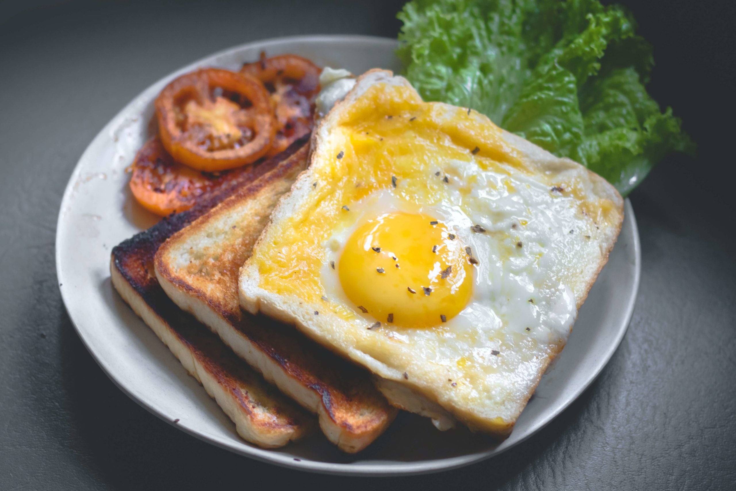 Desayuna y después existe