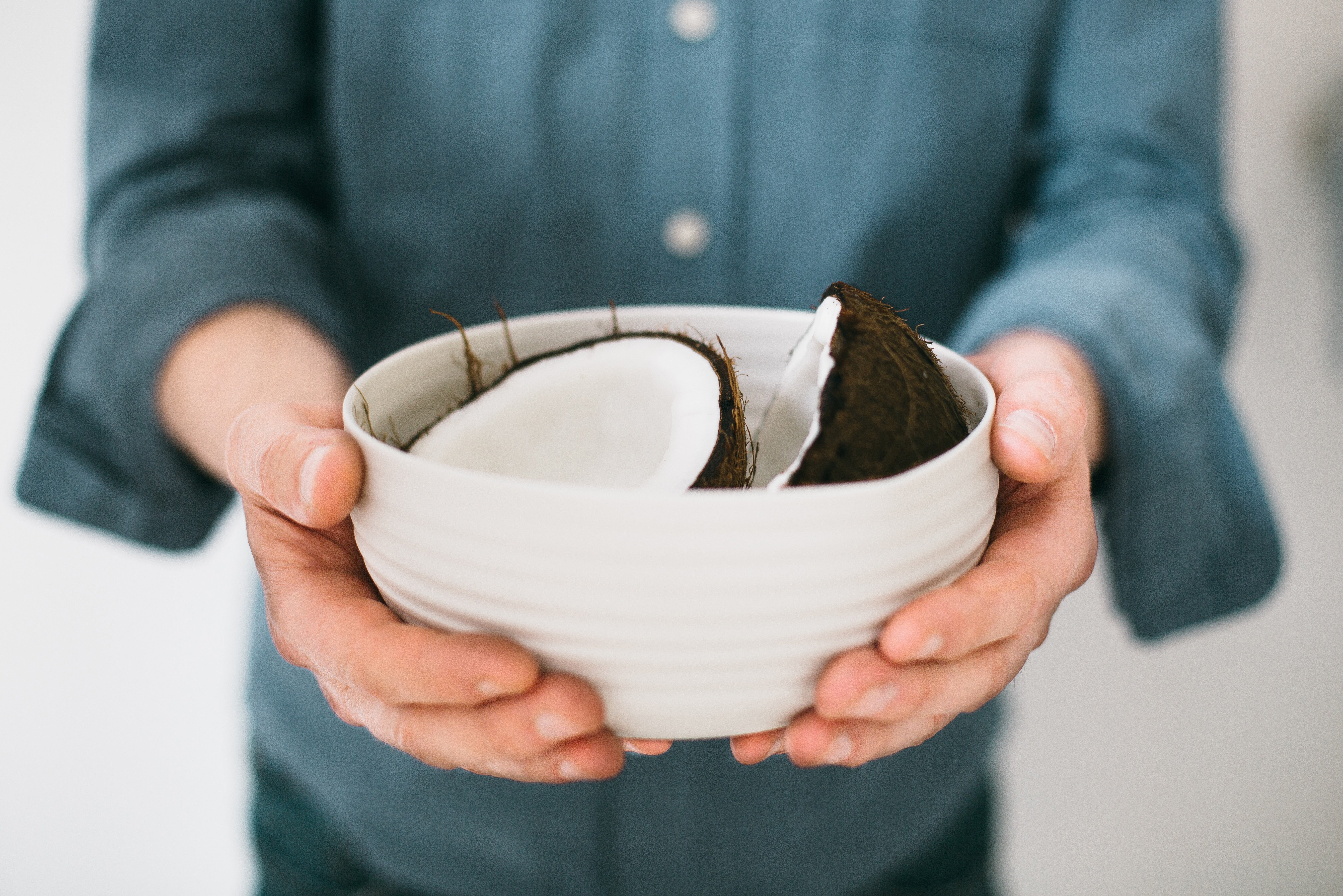 Helados de coco, chocolate y almendras, proteicos y sin azúcar